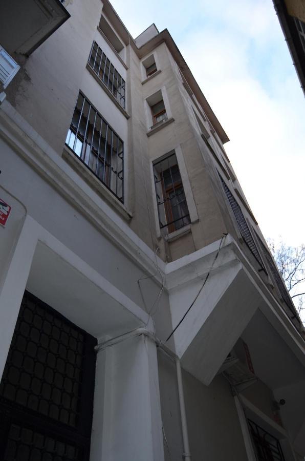 Newly Renovated Cozy Stay O-5 In Taksim Истанбул Екстериор снимка